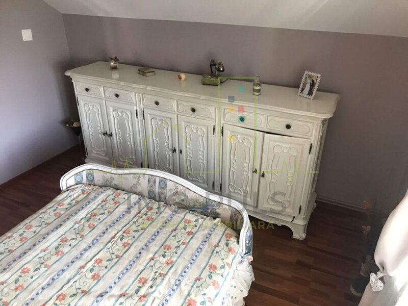 Timis Casa individuala in Sanmihaiu Roman cu 4 camere. Panouri solare.